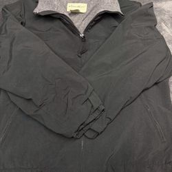 Eddie Bauer Men’s Small black and grey medium weight black jacket! 
