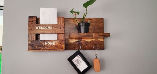 Handmade Rustic Key & Mail Holder – Brand New