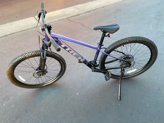 Marlin 4 Gen 3 , 26in wheels , Purple Flip/Black Fade