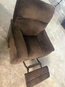 Brown Lazy Boy Recliner! Like New Condition!