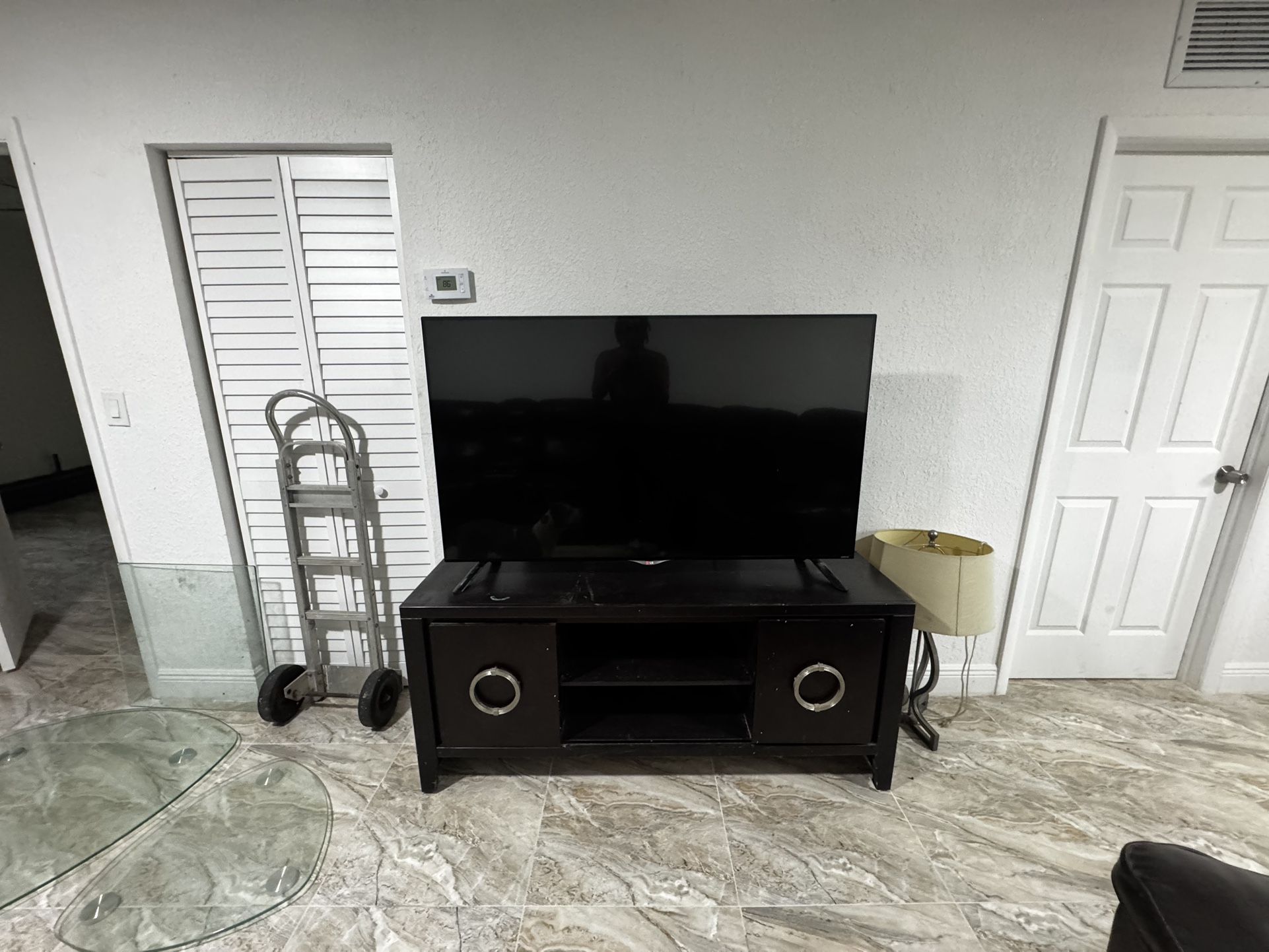65 Inch LG Tv