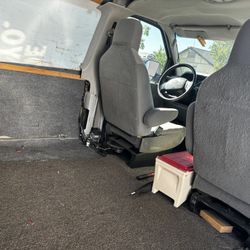 2009 Ford E-350