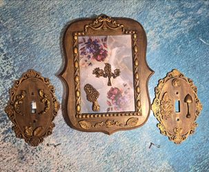2 vintage decorative plaque (light switch) 1 3D antique-style picture