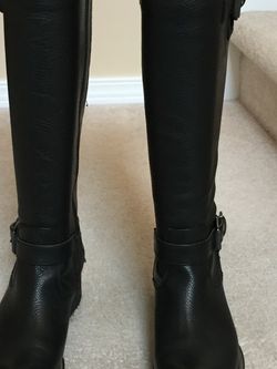 Knee-high Leather Boots - Women's Size 9 to 10 (European 40)