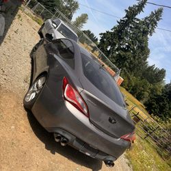 (Part Out!!) 2013 Hyundai Genesis Coupe 2.0T 