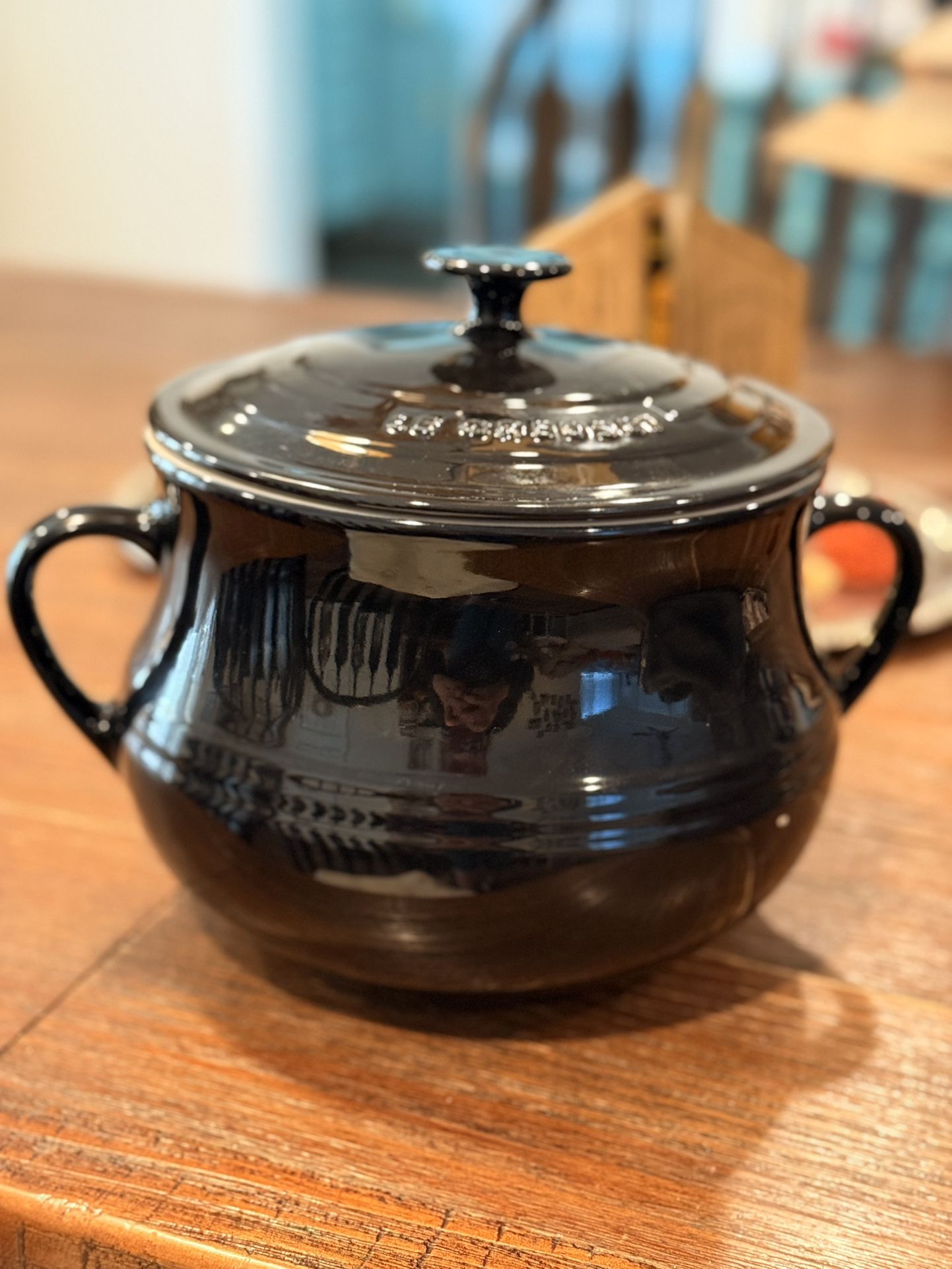 Le Creuset Black 4-Quart Bean Pot with Lid – Excellent Condition