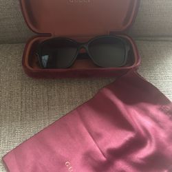 Gucci Sunglasses / Shades