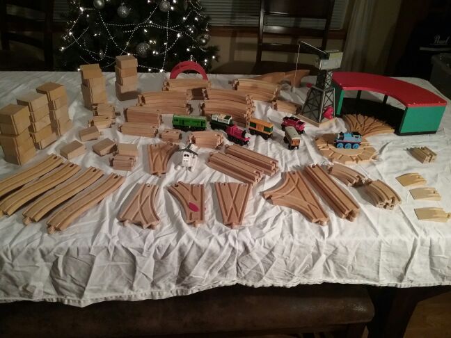 Thomas The Train set, 110 pieces ALSO , Rare Thomas Wooden Storage Box / Chest, Seat