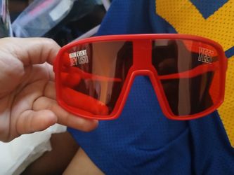 Red yeet sunglasses