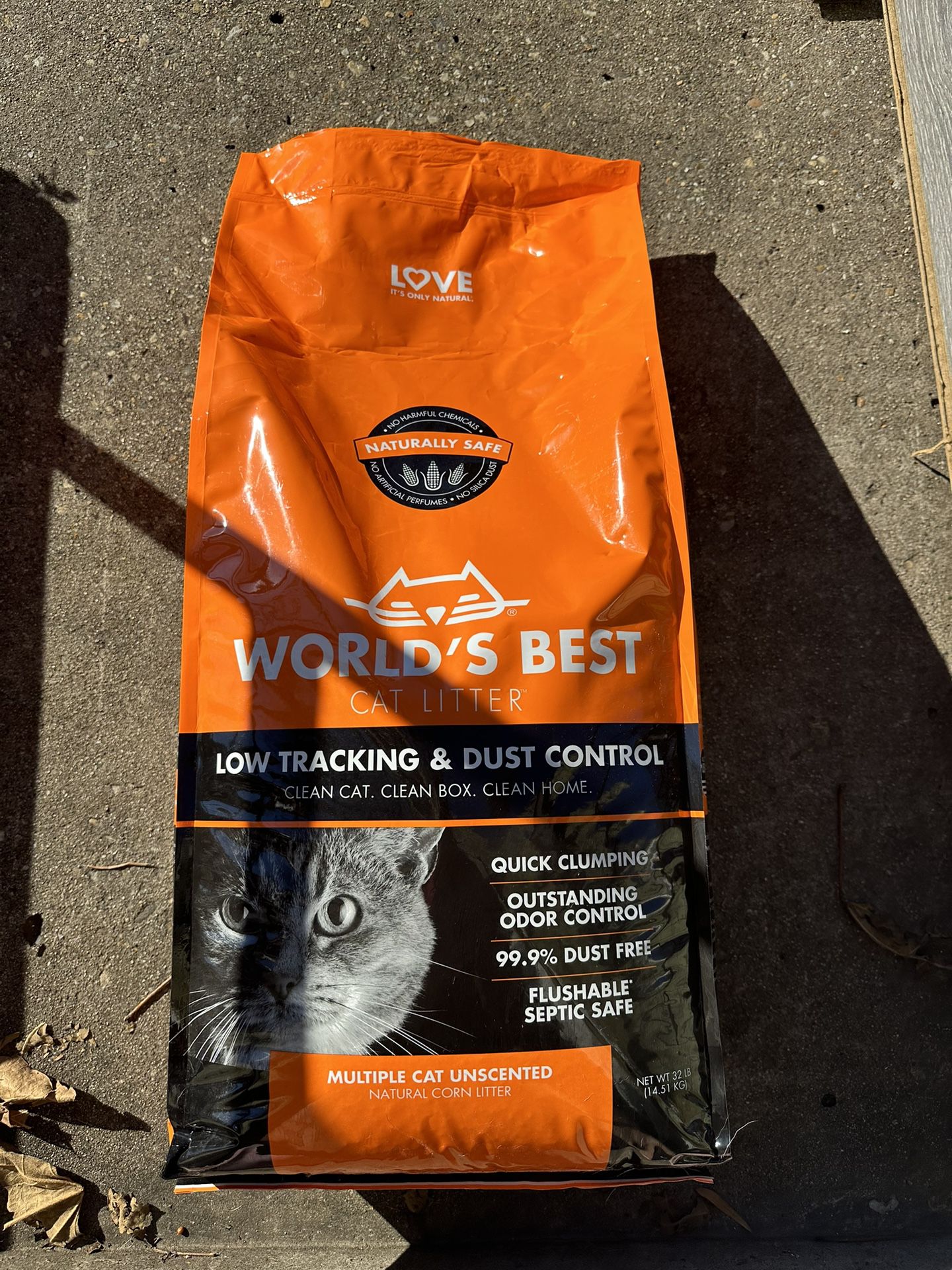 Worlds Best  Low Tracking & Dust Control Multiple Cat Litter