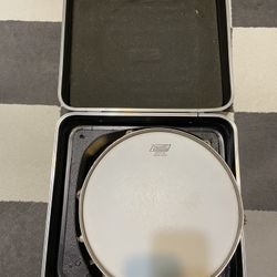 Vintage 1960 Ludwig Snare Drum + Case