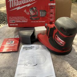 New/Open Box-M18 18V Lith-Ion 5 in. Random Orbit Vari Speed Sander Kit- 2648-20-Tool Only
