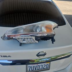 Nissan Altima 2015 Headlight 