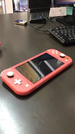 Nintendo Switch Lite Coral
