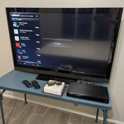 Vizio 47" 3D LCD TV, 3D DVD Player