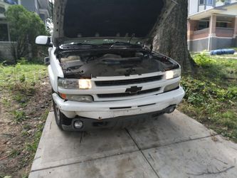 Parts Car 2006 Tahoe Z71 Bad Motor Good Transmission 4x4 All Parts As Seen