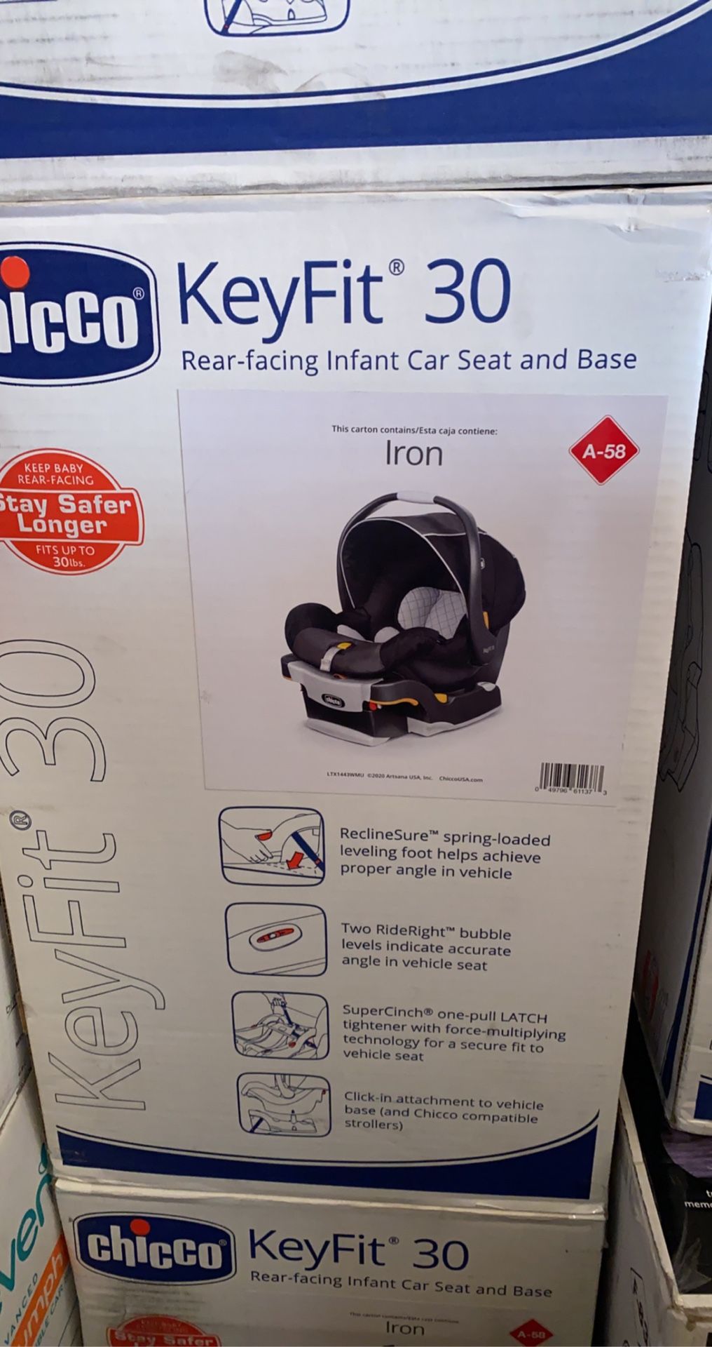 Chicco KeyFit 30 Infant Car Seat, Iron booster NEW
