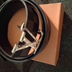 Louise Vuitton Belt With Box And Receipt 