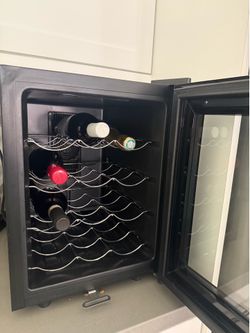Wine refrigerator- counter top