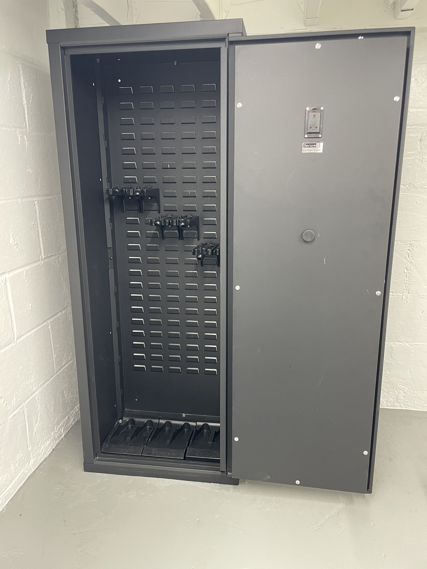 Secureit Model 52 Secureit Agile Model 52 Safe/ Security Cabinet for Sale in Los Angeles ...