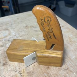 Magnetic Grip Tite Guide For Table Saw