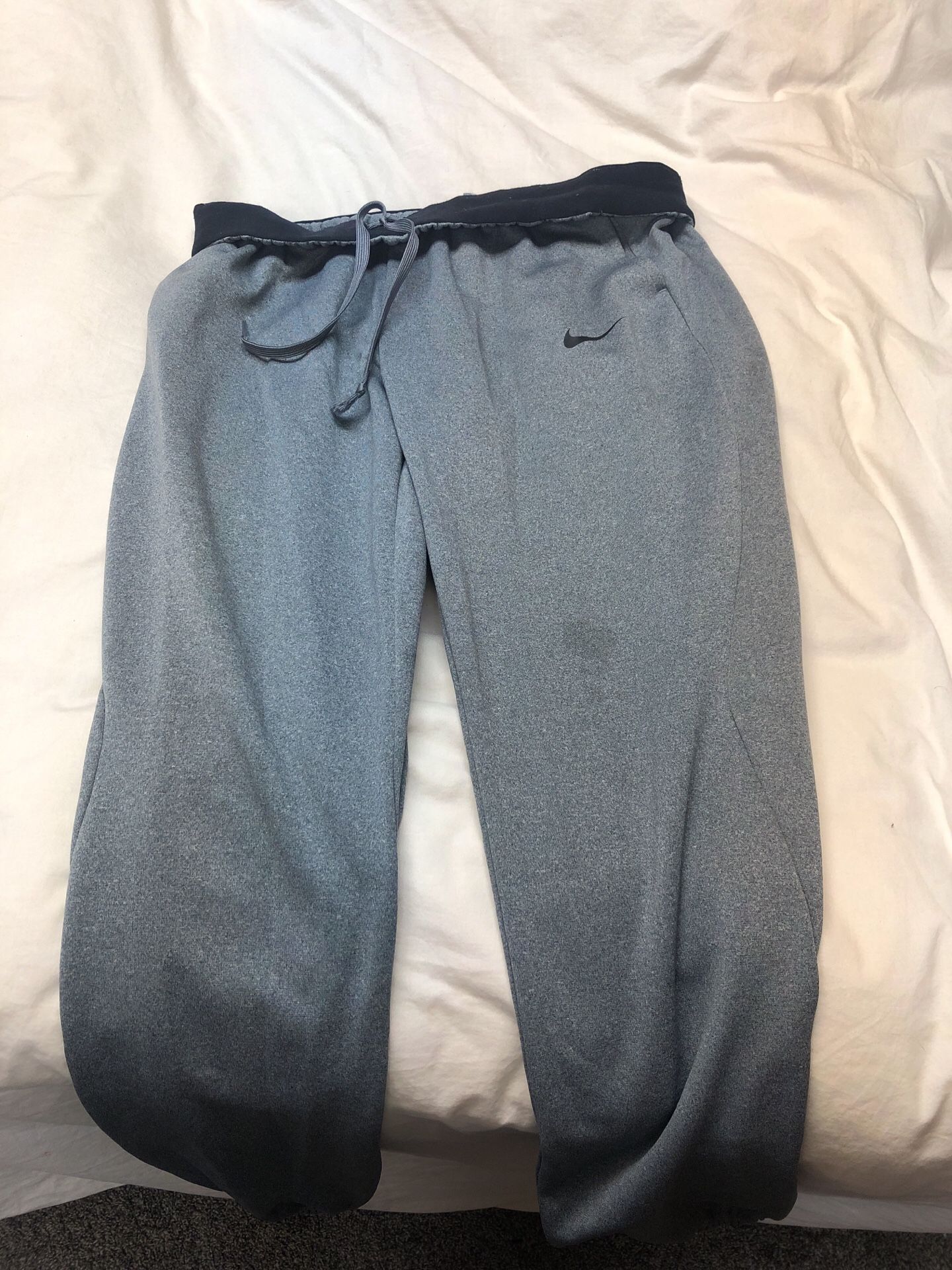 Nike Sweats Size M Women’s