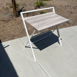 Foldable Desk 