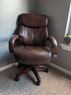 La-X-Boy office chair