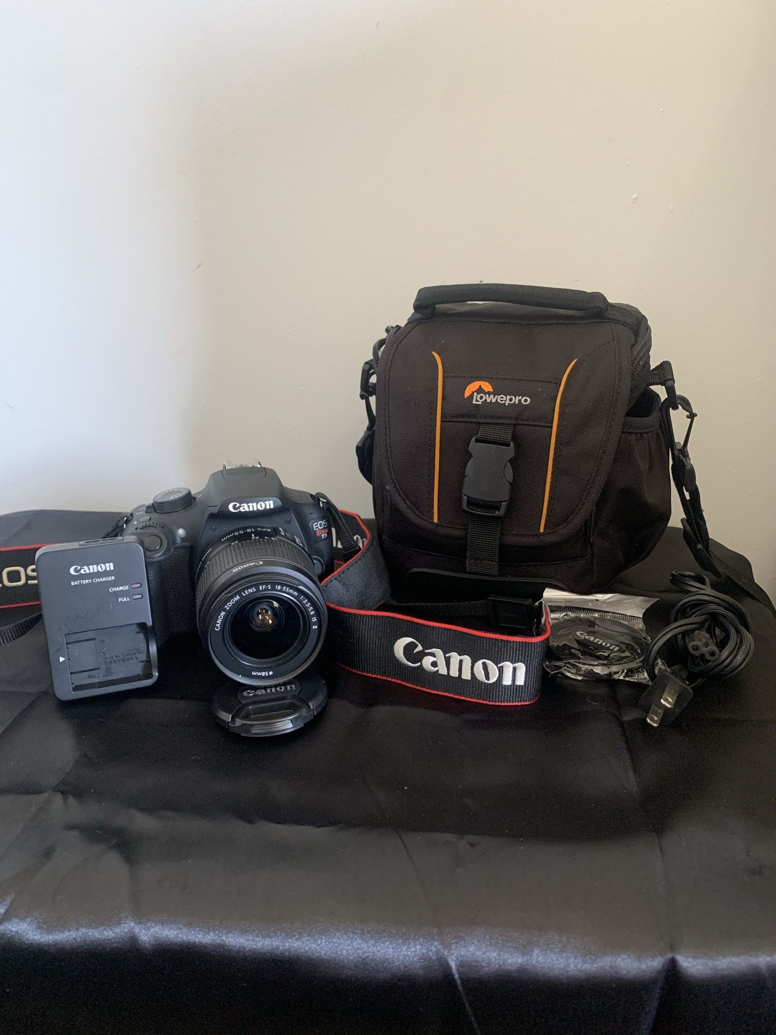 Canon Rebel T5 Digital SLR Camera kit With EF-S 18-55mm IS II Lens