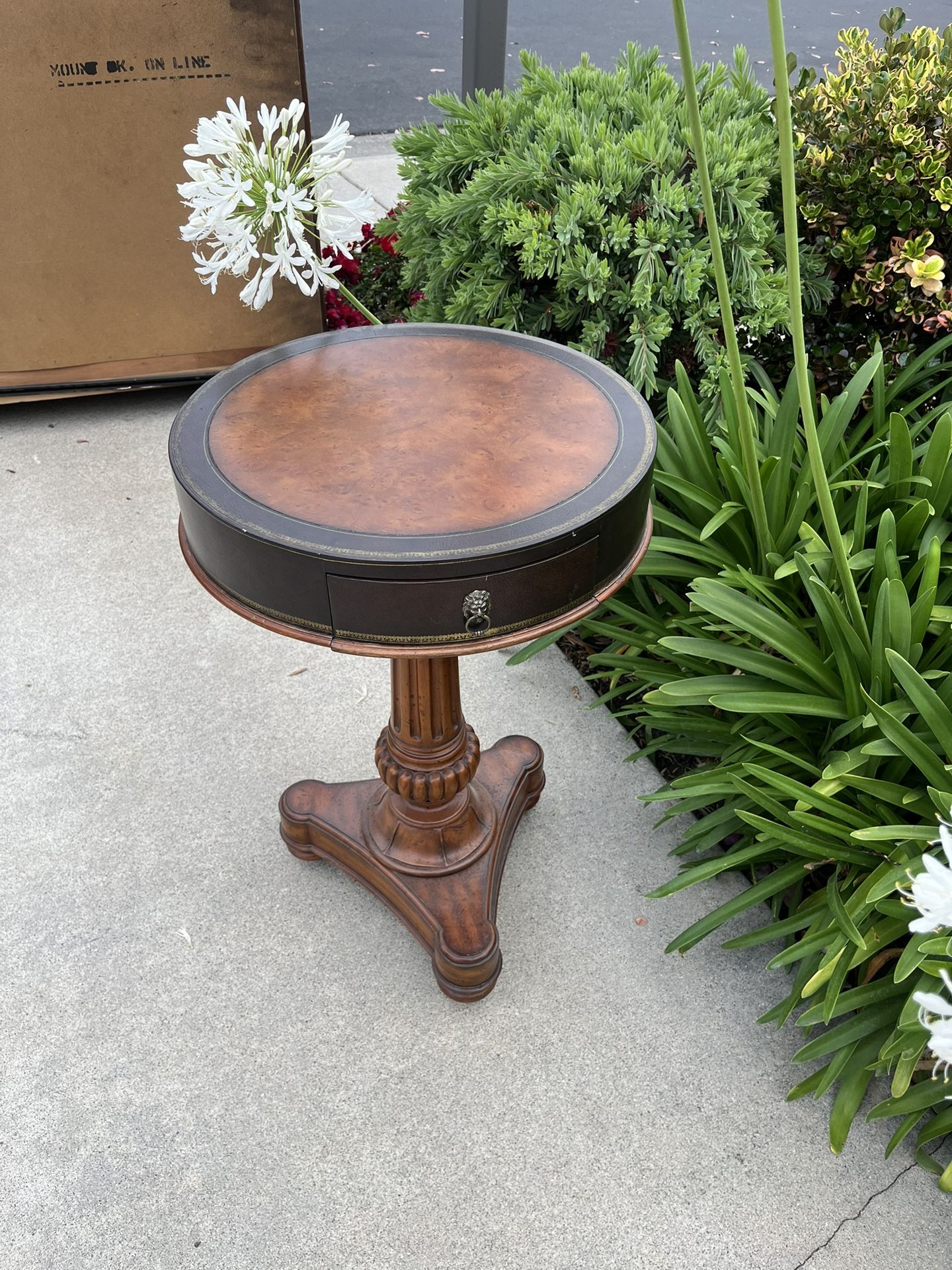 Round End Table