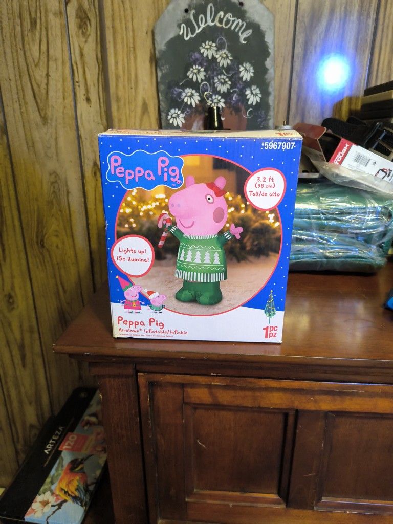 Christmas Inflatable Peppa Pig