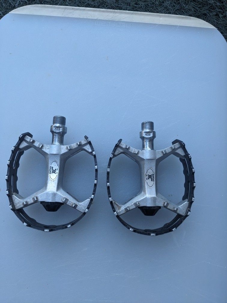 Vintage Suntour XC-II Mountain Bike Pedals - Can Ship
