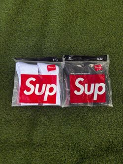 Supreme Socks
