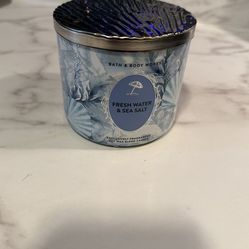 Bath & Body Works Fresh Water & Sea Salt Jar Candle, White Blue, 3-Wick, 14.5oz