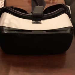 Samsung Galaxy, Vr Headset With Samsung Galaxy, S6 Or Samsung Galaxy S7 Included. Deal  On The  Whole Lot 