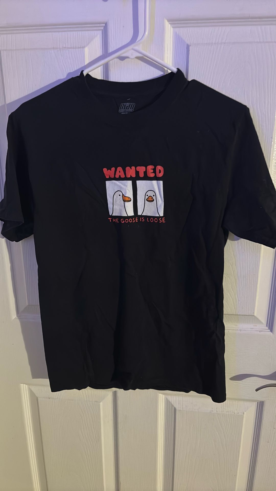 Skater Shirt Men’s Small 