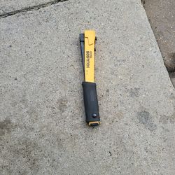 Bostitch 0.25-in Heavy Duty Manual Hammer tacker