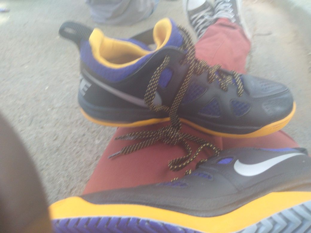Nike Air Max Dominate