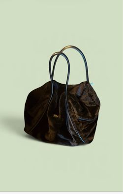 Alo tote bag