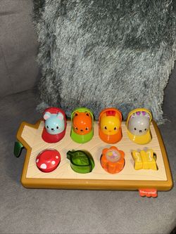 Fisher Price Hide & Peek Learning Pop-up Toy  Baby Toddler Woodland Theme $10