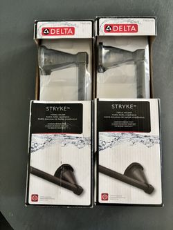 Delta Stryke Tissue/Hand Towel Holder