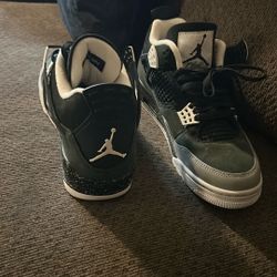 Jordan 4 Fears Size 9.5