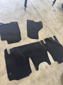 New OEM Mopar All Weather Mat Kit 1st 2nd Row 2019-2024 RAM 2(contact info removed) 8
