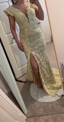 Yellow elegant dress