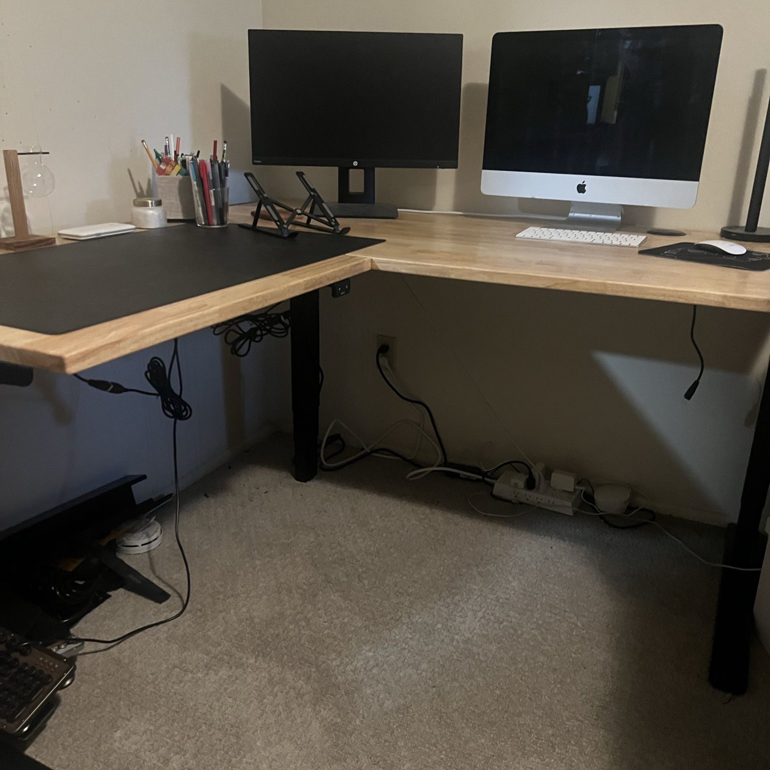 Uplift Standing Desk V2