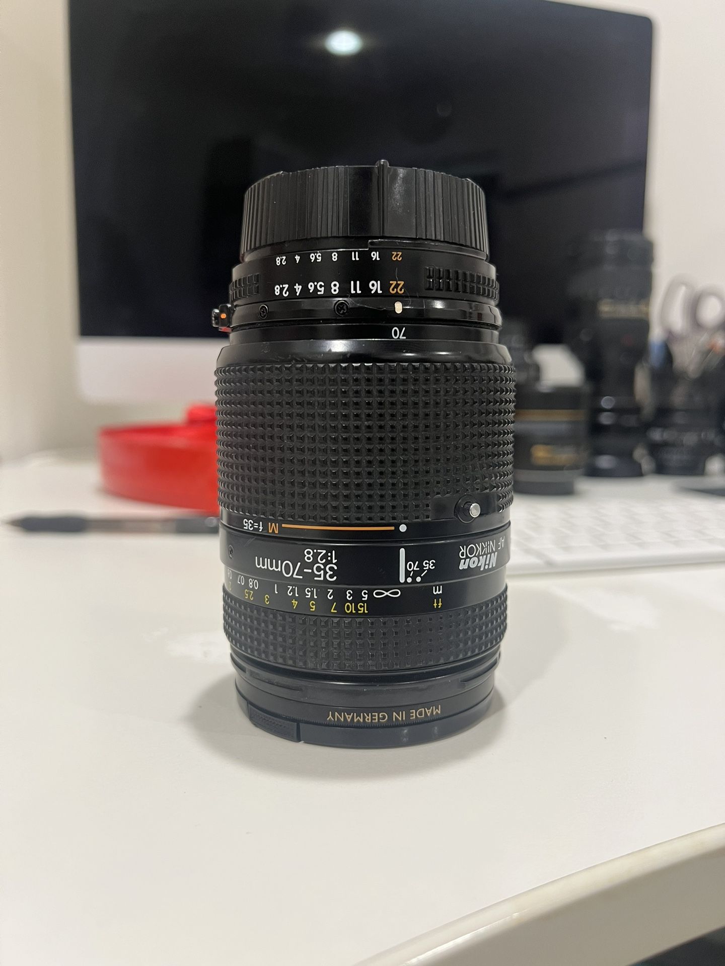 Nikon AF Nikkor 35-70mm f/2.8D