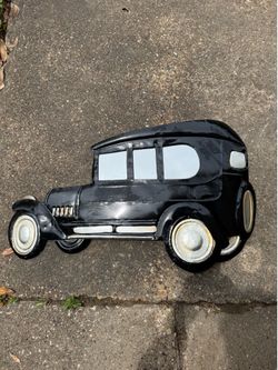 Metal antique car wall art