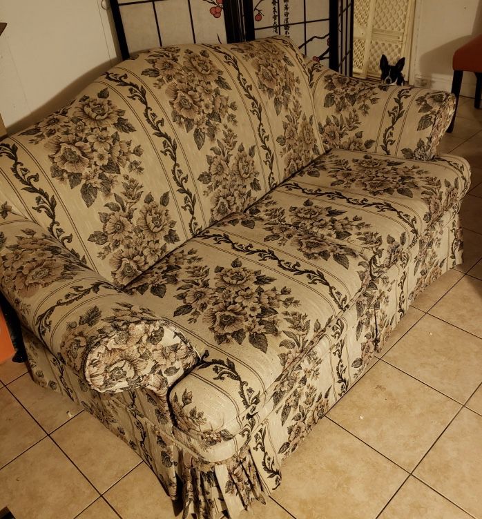 Flower loveseat/couch FREE!!!!!
