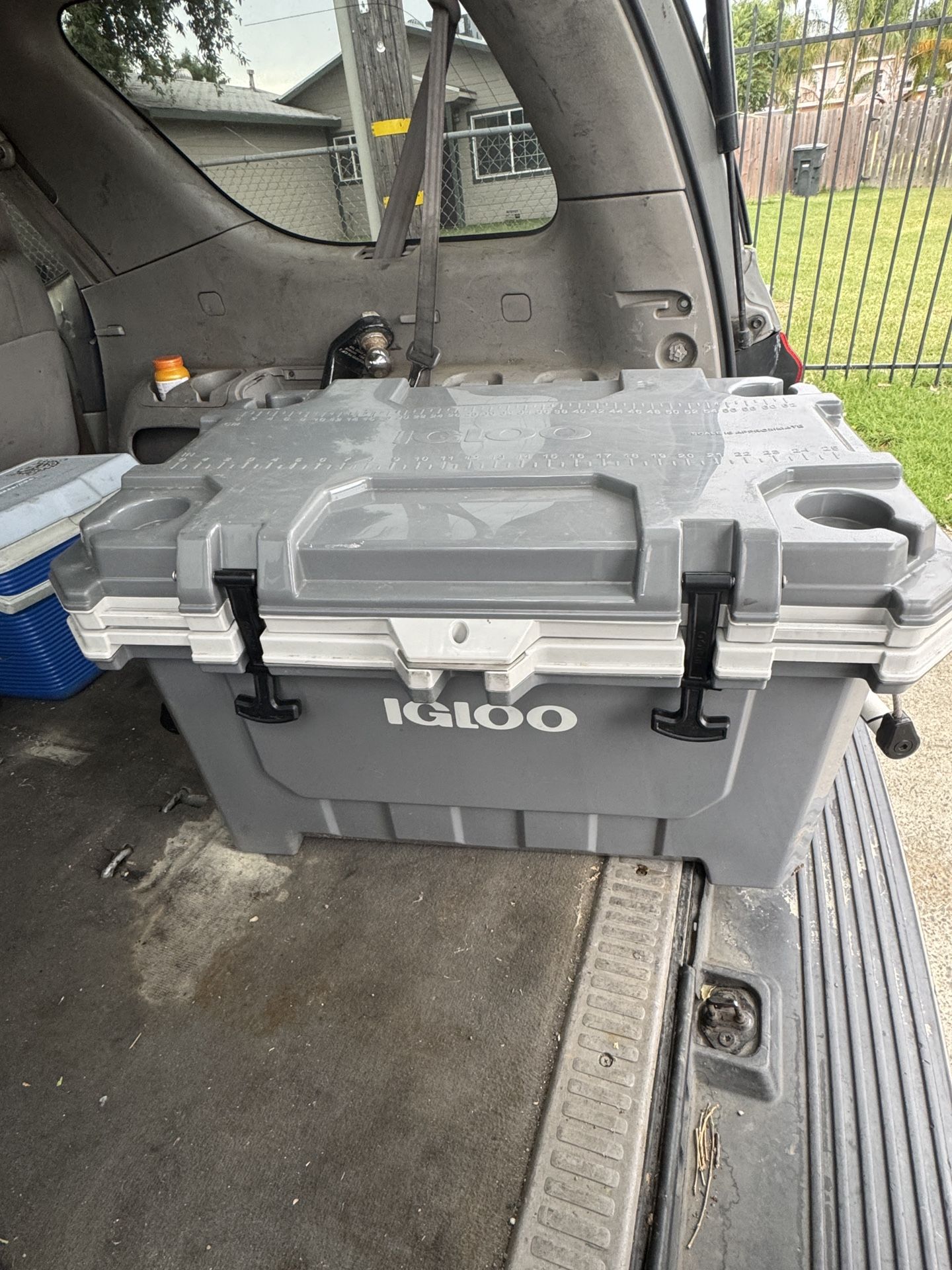 Igloo Cooler 70 Quarts