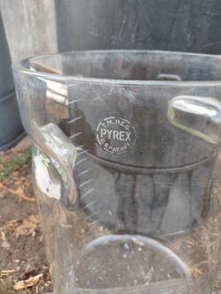 Vintage PYREX Cylindrical Jar
